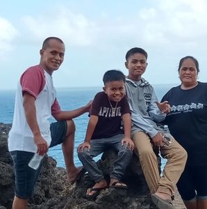 Meet your Posher, Senely